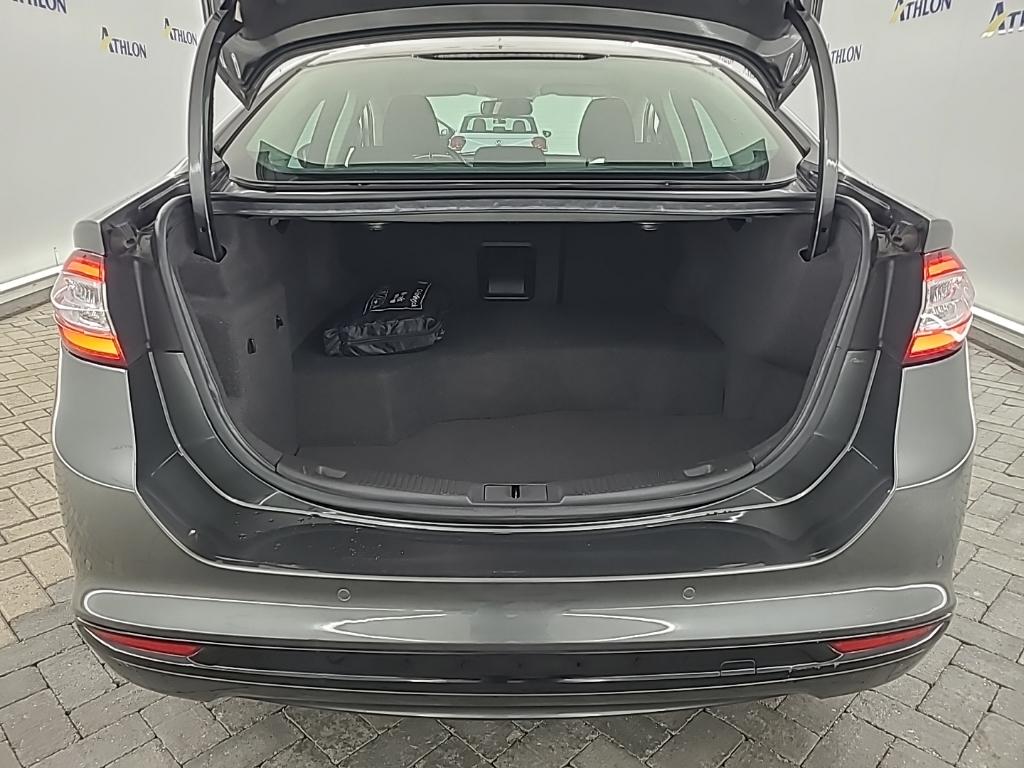 FORD Mondeo sedan 2.0 Hybride Titanium eCVT automaat 4D 140kW photo