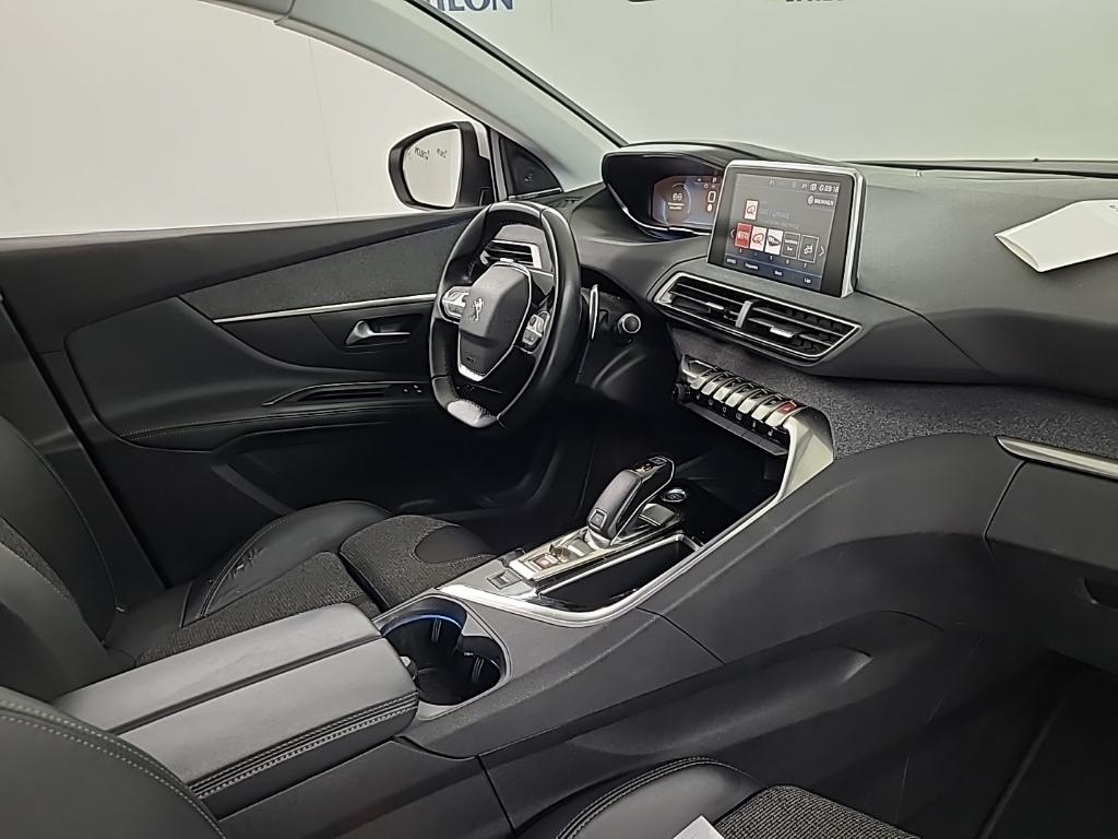 PEUGEOT 5008 Blue Lease Premium PureTech 130 EAT 5D 96kW photo