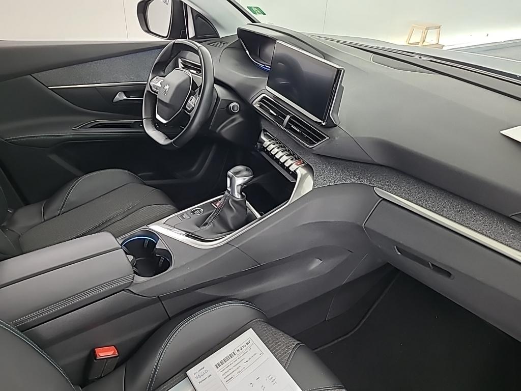 PEUGEOT 5008 Blue Lease Allure PureTech 130 5D 96kW photo