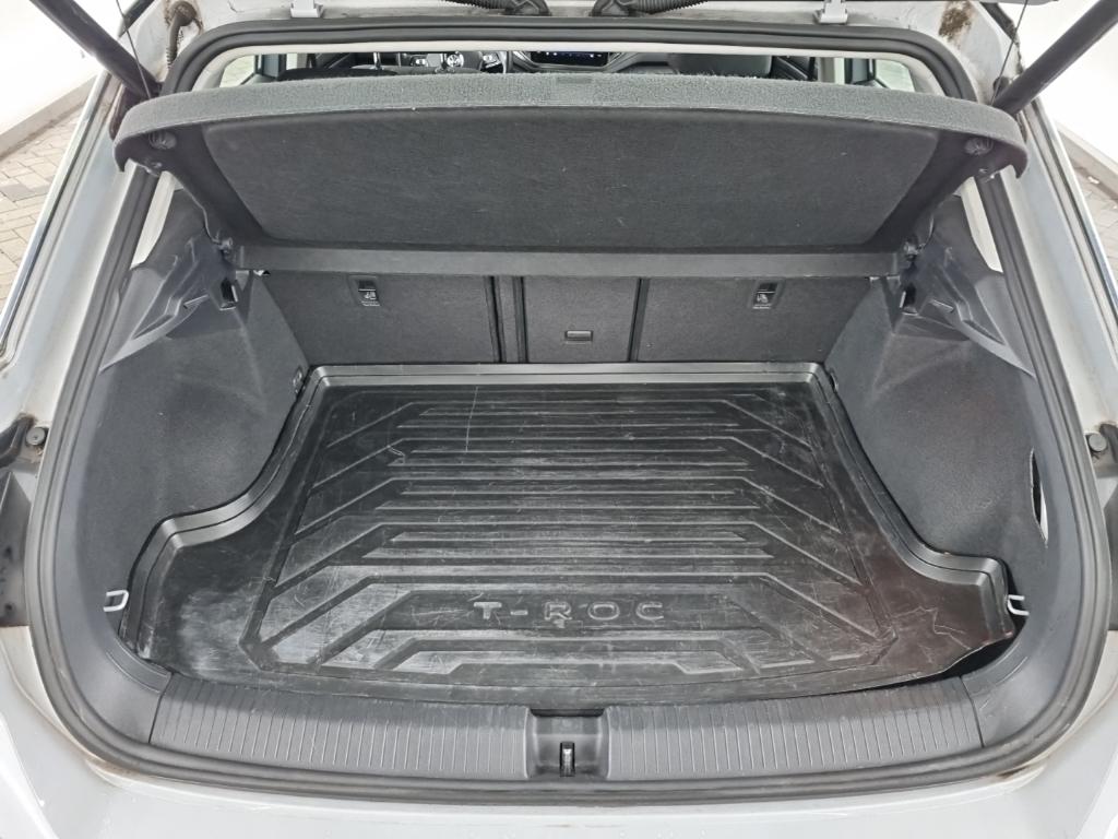 VOLKSWAGEN T-Roc 1.5 TSI 110kW DSG Style Business 5D photo