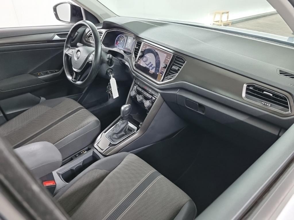 VOLKSWAGEN T-Roc 1.5 TSI 110kW DSG Style Business 5D photo
