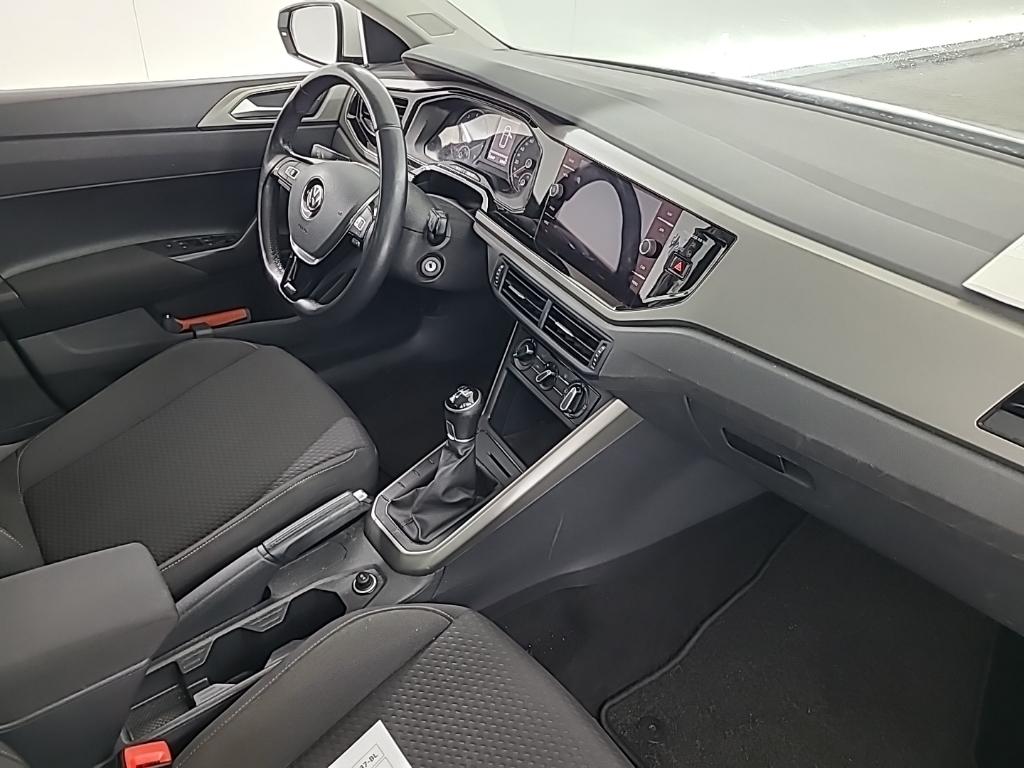 VOLKSWAGEN POLO 1.0 TSI 70kW Comfortline 5D photo