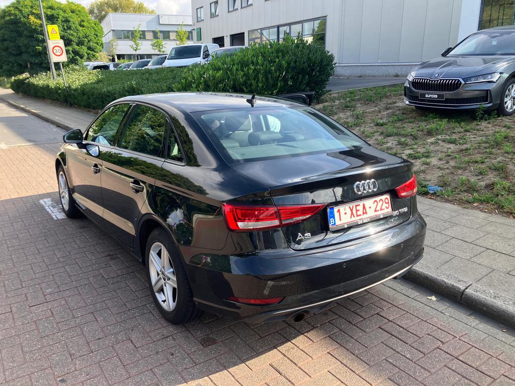 AUDI A3 Sedan Audi A3 Berline  30 TFSI  85(116) kW(pk) 6 versnellingen