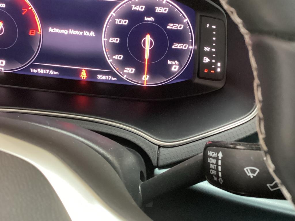 Seat Xperience Arona photo