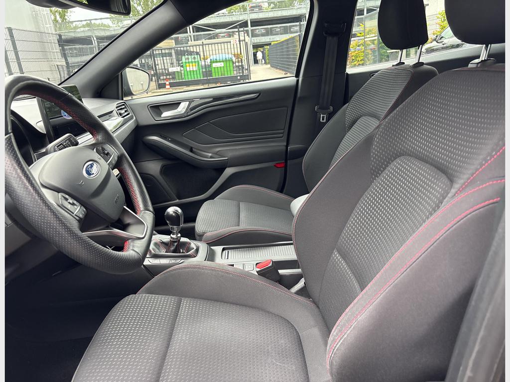 FORD Focus SW Focus 1.0 EcoBoost ST-Line Business photo