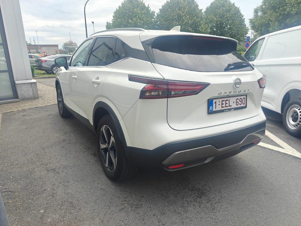 Nissan Qashqai J12 photo