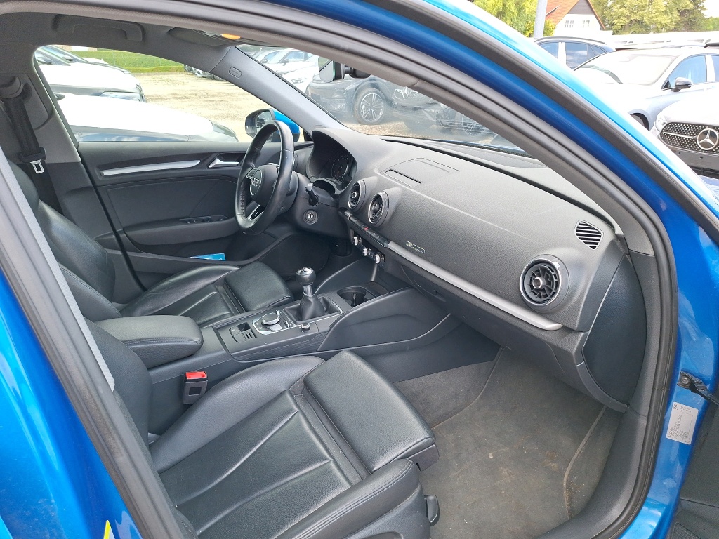 AUDI - AUD A3 SB 30 TFSi 116PK Pack Sport & Pack Business Plus With Sport Seats * PETROL * photo