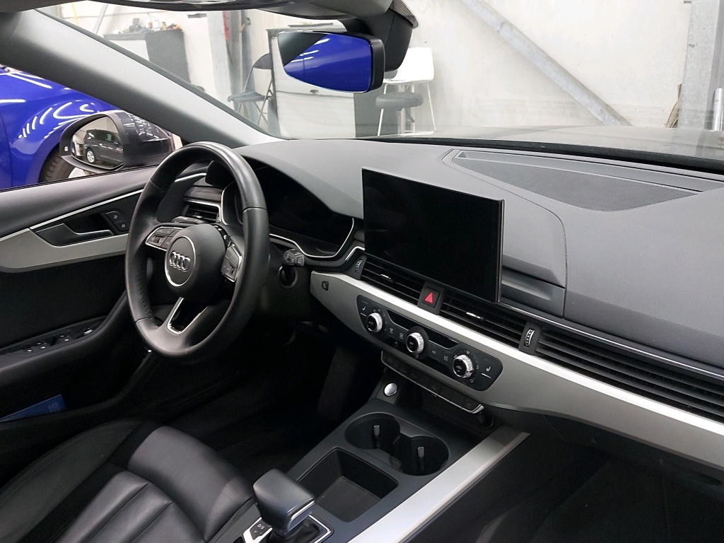 AUDI - AUD A4 AVANT 35 TFSi 150PK S-Tronic Attraction Business Edition & Rear Camera * PETROL * photo