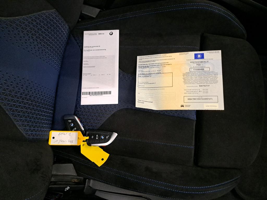 BMW - BMW 1 HATCH 118d 150PK M Sport Pack Business With Heated M Seats & Travel & Live CockPit Navigation Plus & PDC Front & Rear photo
