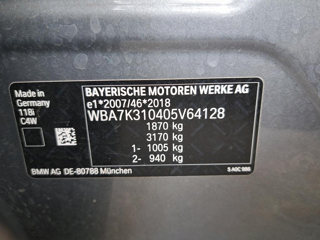 BMW - BMW 1 HATCH 118iA 136PK Advantage Pack Business & PDC Front & Rear * PETROL * photo