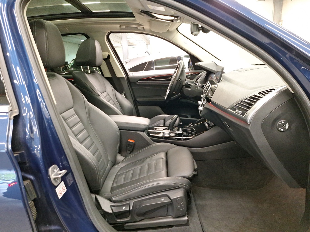 BMW - BMW X3 xDrive20i 184PK XLine Pack Business With Vernasca Leather Heated Sport Seats & Comfort Access & Head Up & Travel Pack & Parking Assistant Plus * PETROL * photo