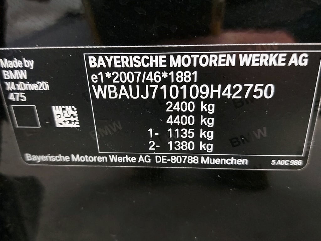 BMW - BMW X4 xDrive20iA 184PK XLine Pack Business With Vernasca Heated Seats & Rear Camera & 19 Inch Alloy * PETROL * photo