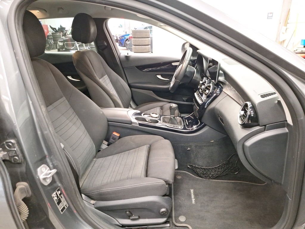 MERCEDES - MER C BREAK 180 d 122PK Business Solution & Removable Trailer Hook photo