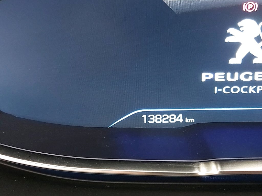 PEUGEOT - PEU 3008 BlueHDi 177PK EAT8 GT LINE With Heated Seats & Pack Drive Assist & Safety Plus & VisioPark II photo