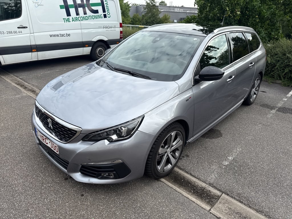 PEUGEOT - PEU 308 SW BlueHDi 130PK EAT8 GT With Pano Roof
