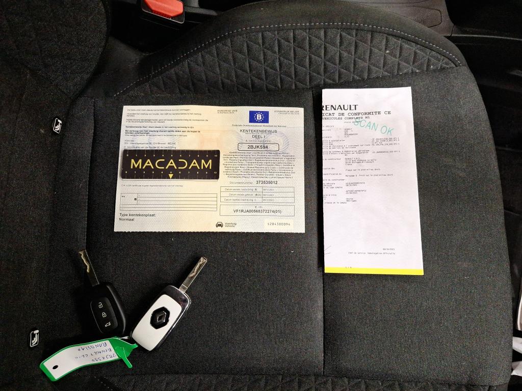 RENAULT - REN CLIO TCe 90PK Corporate Edition Towing Hook * PETROL * photo