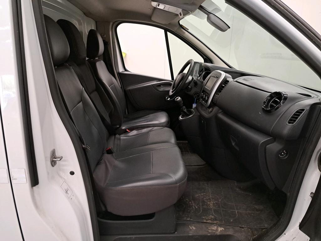 RENAULT - REN TRAFIC B/F L1H1 dCi 120PK Grand Confort 2.7T With Nav Evolution &amp; DAB Plus &amp; Visibility Pack &amp; Cruise Control &amp; Rear Park Sensors photo