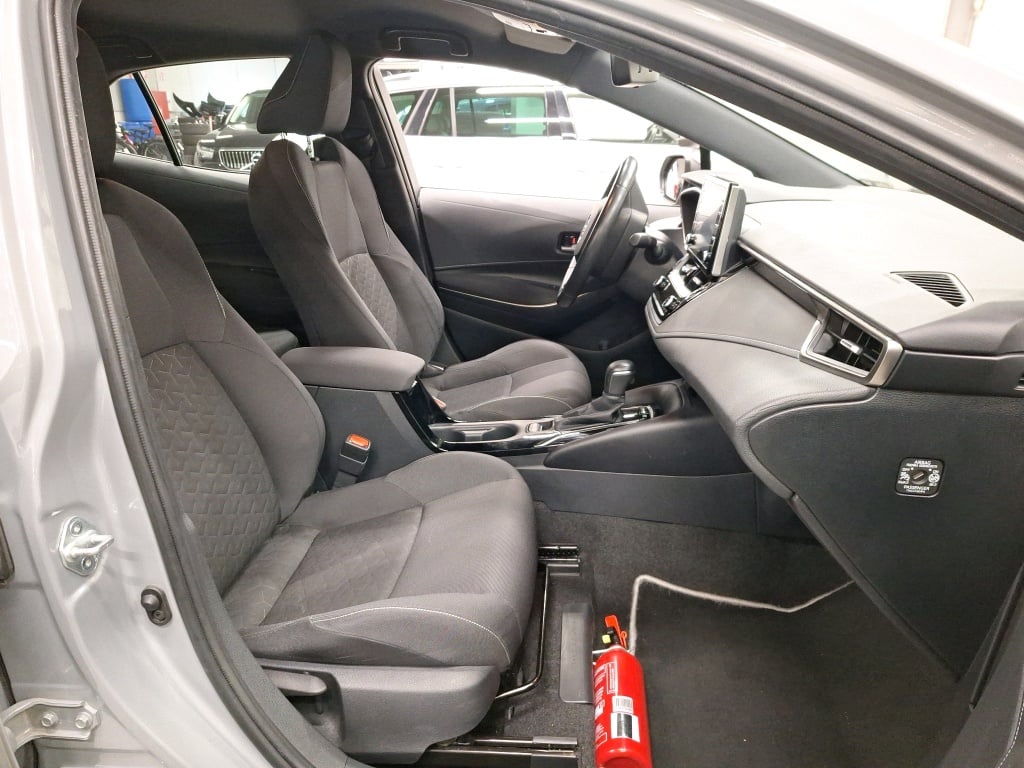TOYOTA - TOY COROLLA Hybrid 122PK e-CVT Dynamic Plus Pack Business * HYBRID * photo