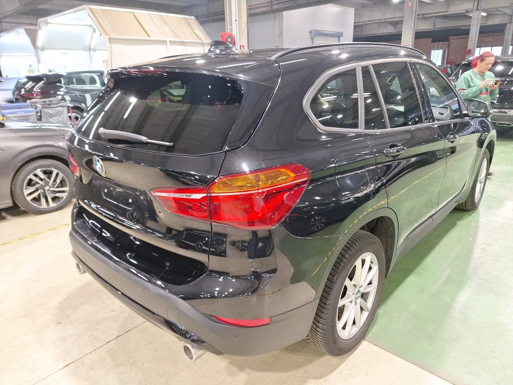 BMW X1 2.0 SDRIVE18DA (100KW) photo