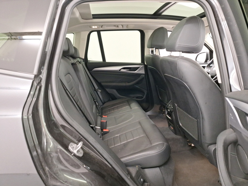 BMW X3 2.0 SDRIVE18D (100KW) AUTO Travel Business Model Advantage photo