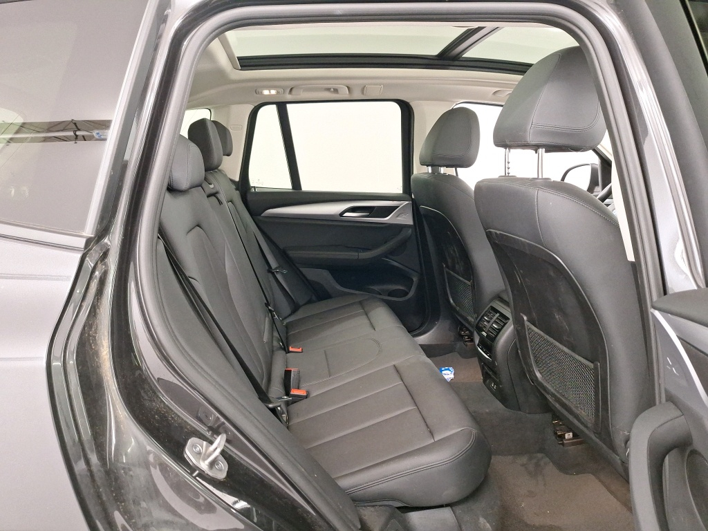 BMW X3 2.0 XDRIVE30E (120KW) AUTO Business Comfort Travel photo