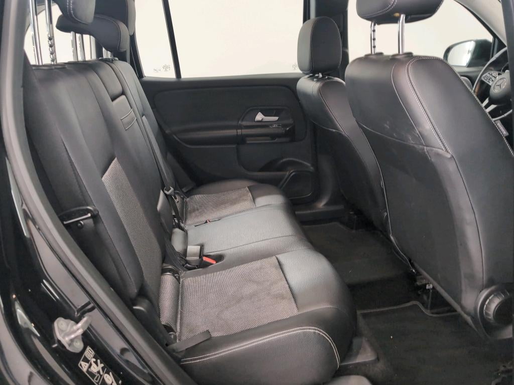 MERCEDES-BENZ CLASS GLB DIESEL (X247) GLB 200 d Business Solution photo