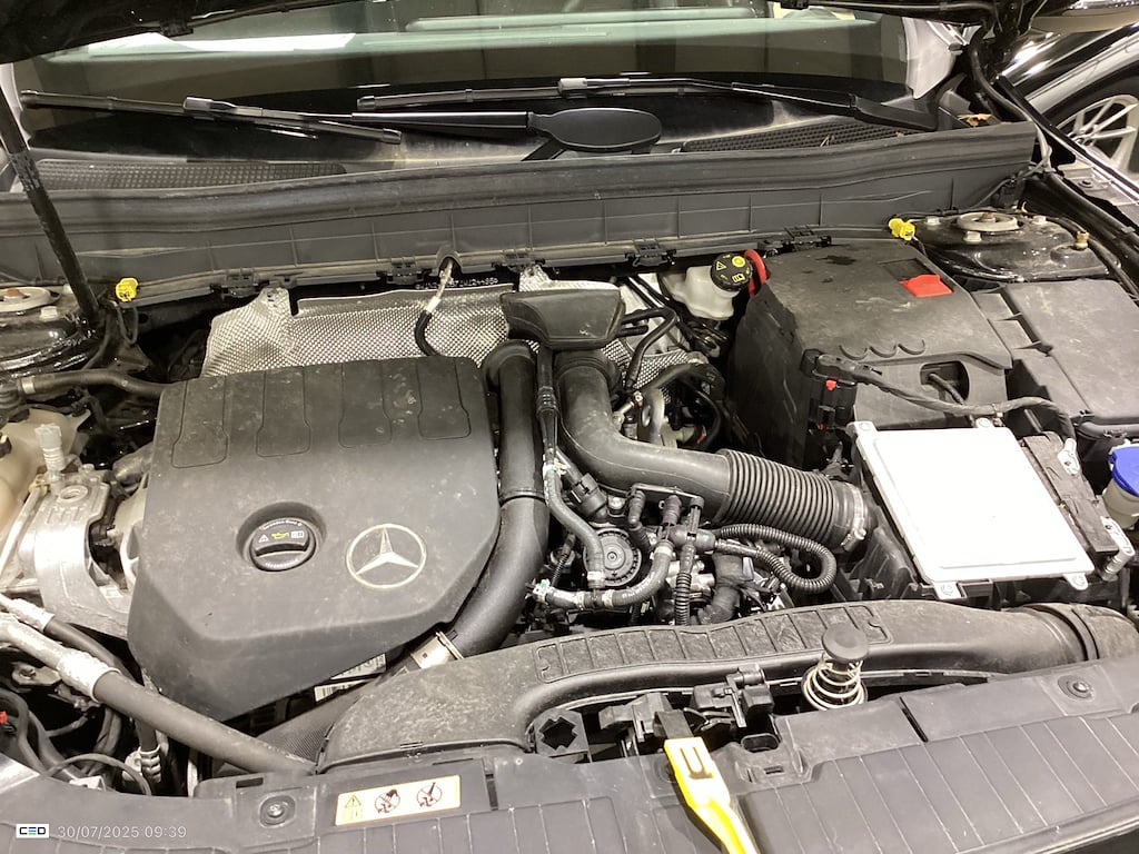MERCEDES-BENZ GLB 1.3 GLB 200 BUSINESS SOLUTION photo