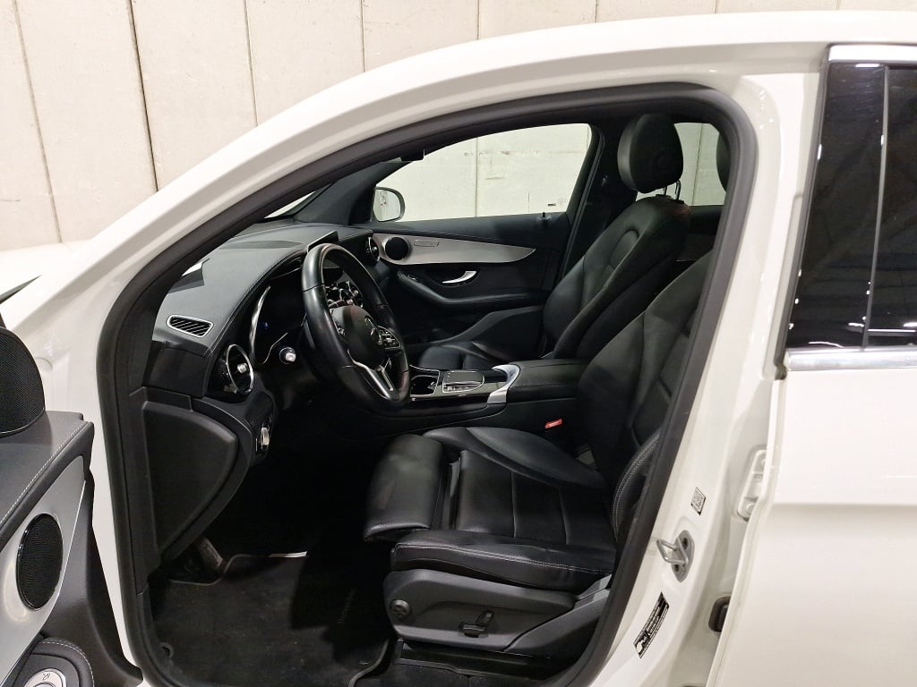 MERCEDES-BENZ GLC COUPAu2030 2.0 GLC 300 E PHEV 4MATIC 4WD AUTO photo