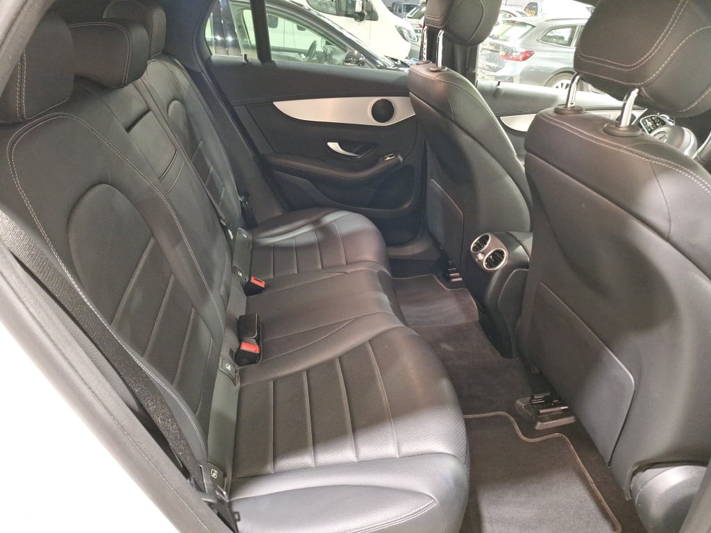 MERCEDES-BENZ GLC COUPAu2030 2.0 GLC 300 E PHEV 4MATIC 4WD AUTO photo