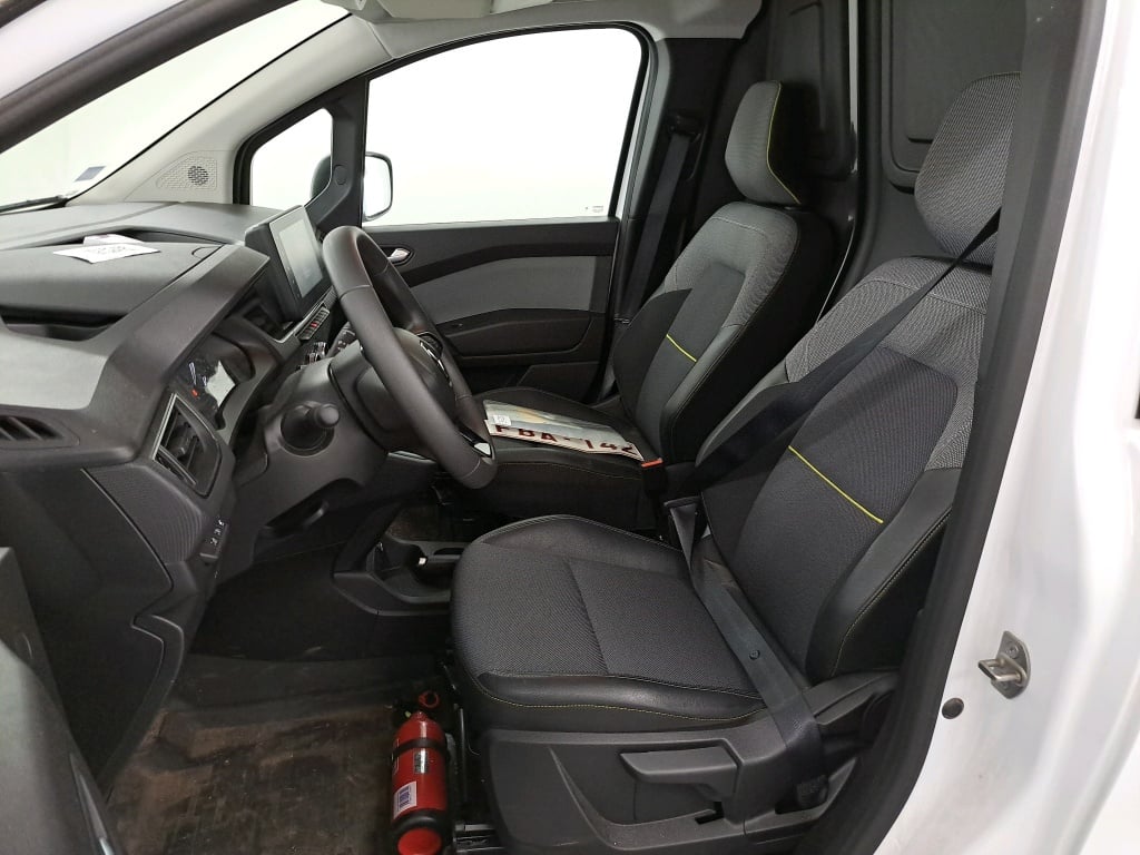 RENAULT KANGOO BEV 44KWH ADVANCE 22KW CHARGER Parking Distance sensors front rear and photo