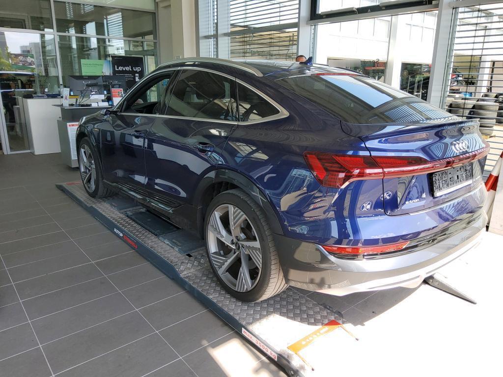 Audi 55 quattro S line E-tron Sportback photo