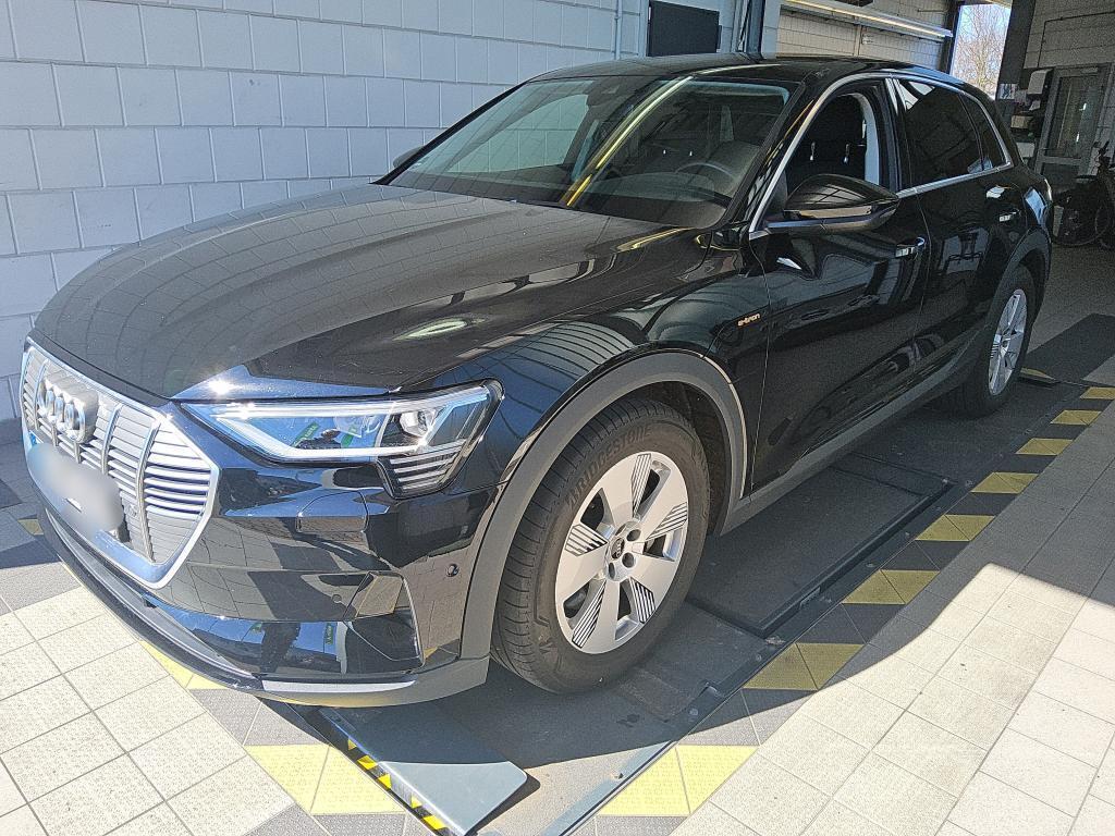 Audi 50 quattro basis E-tron