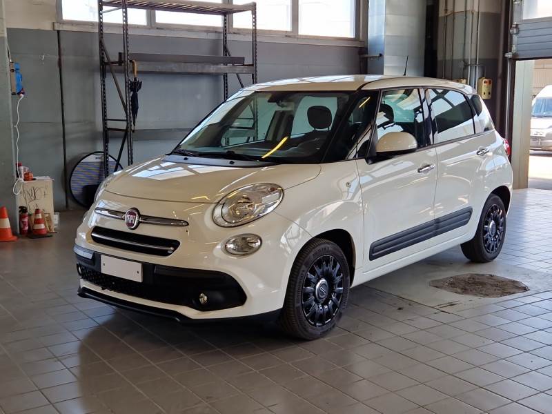 FIAT 500L / 2017 / 5P / COMBI MIRROR 1.6MJT 120CV E6D-TMP 4 P.(N1) PRO
