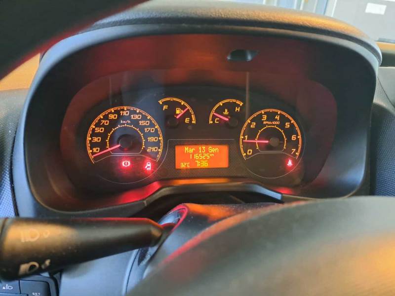FIAT FIORINO / 2016 / 4P / VETT. FURGONATA 1.3 MULTIJET 80 CV E6 SX photo