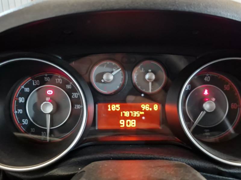 FIAT PUNTO / 2011 / 5P / BERLINA VAN 1.3 MJET 95CV 4POSTI(N1)SeS E6 photo