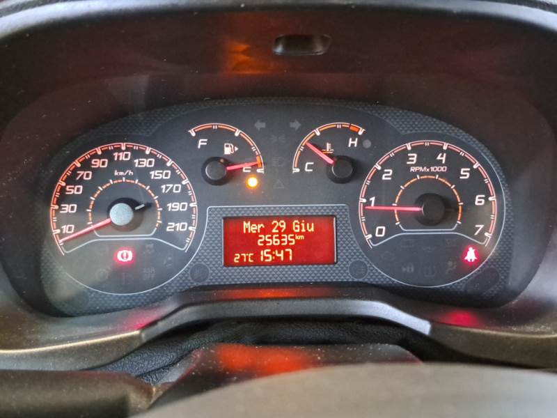 FIAT FIORINO / 2016 / 4P / VETT. FURGONATA 1.3 MULTIJET 95 CV E6 SX photo