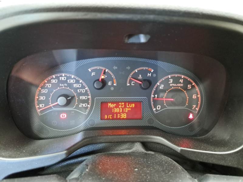 FIAT FIORINO / 2016 / 4P / VETT. FURGONATA 1.3 MULTIJET 80 CV E6 SX photo