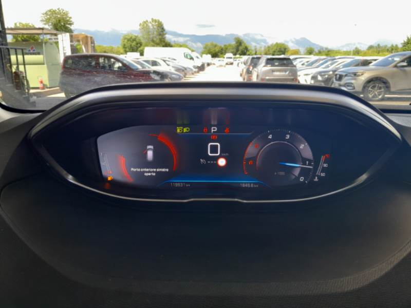 PEUGEOT 3008 / 2020 / 5P / SUV BLUEHDI 130 EAT8 SeS ALLURE PACK (AUTOCARRO) photo