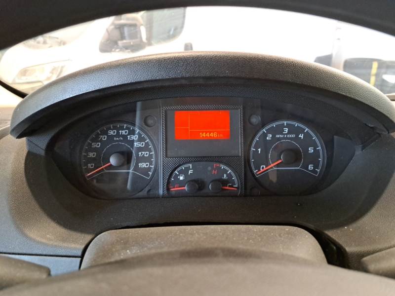 PEUGEOT BOXER / 2014 / 4P / FURGONE 330 L1H1 2.2 BLUEHDI 120CV SeS photo