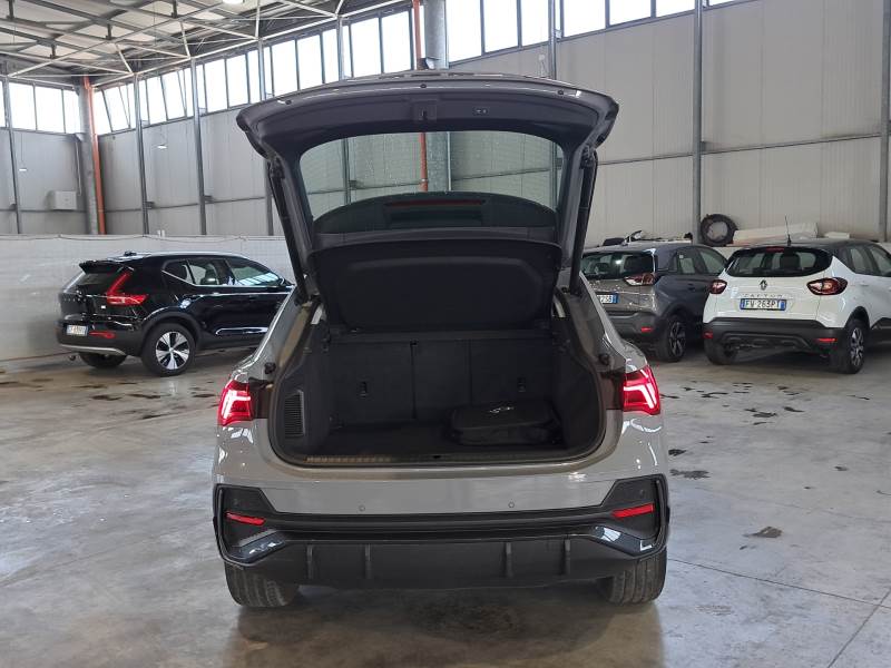 AUDI Q3 SPORTBACK / 2019 / 5P / SUV 45 TFSI E S TRONIC BUSINESS PLUS photo