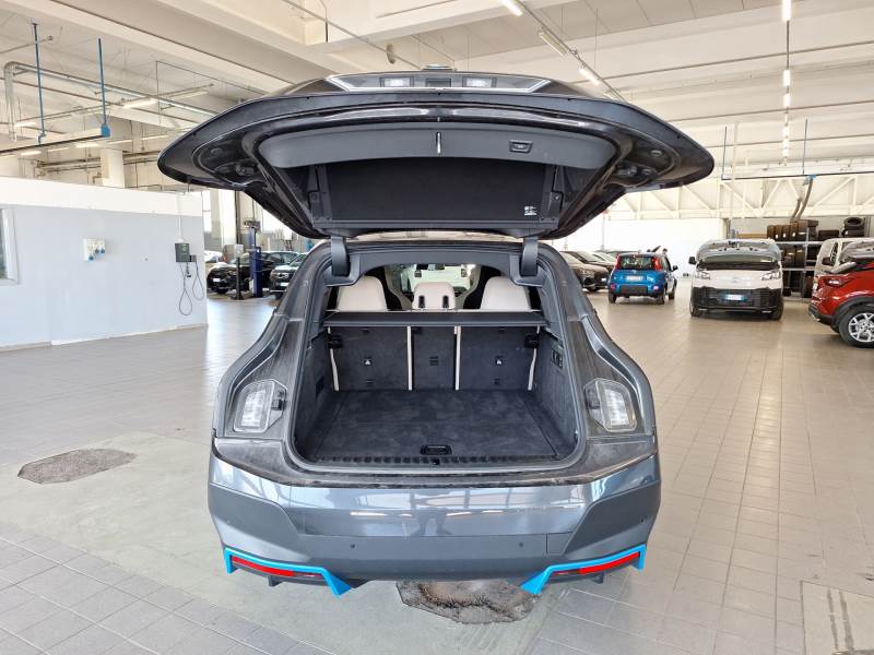 BMW IX / 2021 / 5P / SUV IX XDRIVE50 photo
