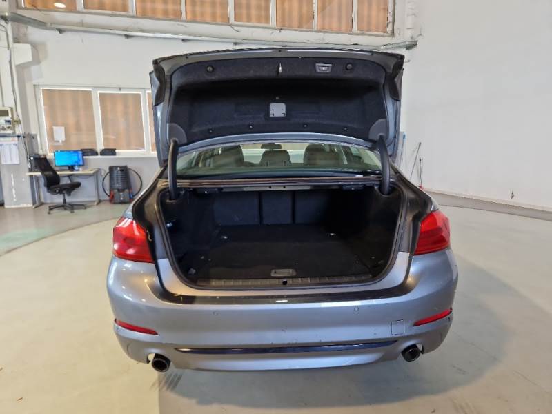 BMW SERIE 5 / 2016 / 4P / BERLINA 530E SPORT AUTO photo