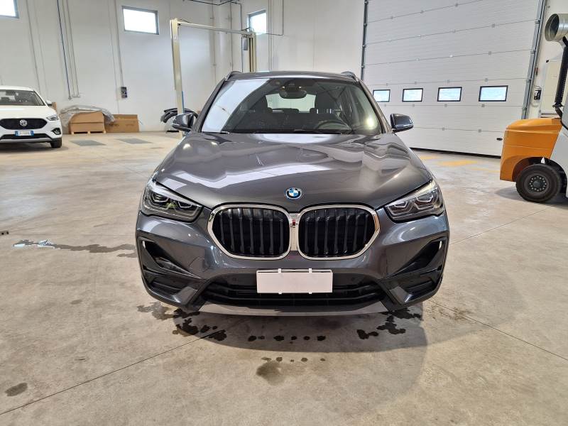 BMW X1 / 2019 / 5P / SUV XDRIVE 25E BUSINESS ADVANTAGE AUTOMATICO photo
