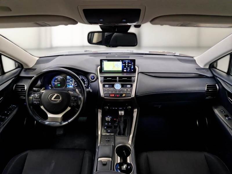 LEXUS NX / 2017 / 5P / SUV HYBRID BUSINESS 2WD photo
