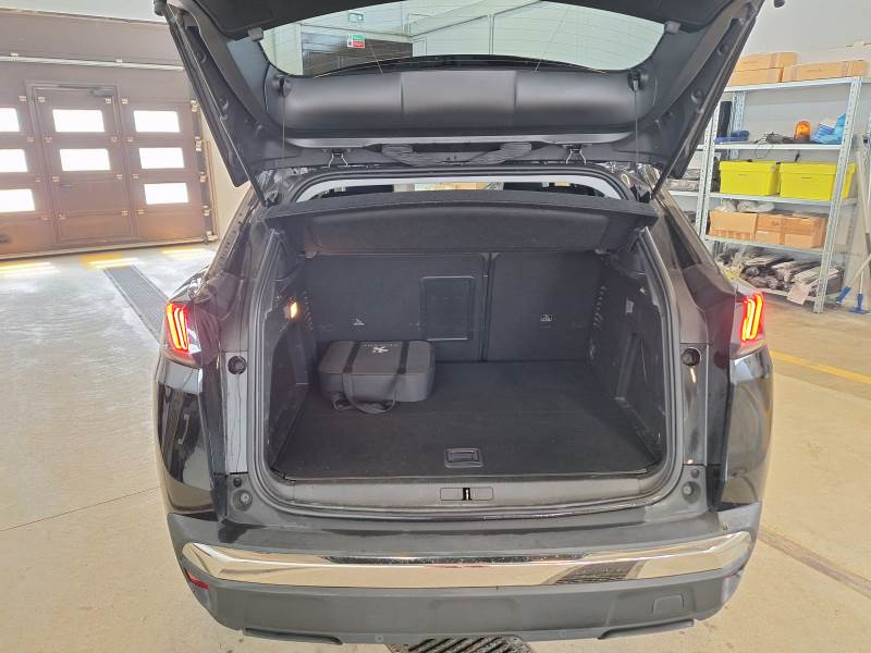 PEUGEOT 3008 / 2020 / 5P / SUV HYBRID 225 E-EAT8 ALLURE photo