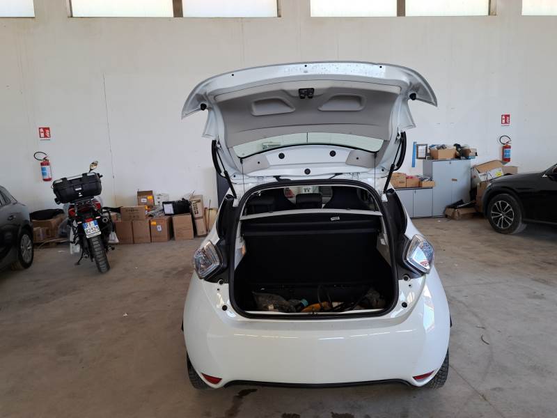 RENAULT ZOE / 2013 / 5P / BERLINA ZOE LIFE R90 photo