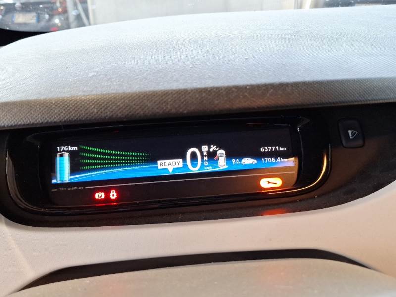 RENAULT ZOE / 2013 / 5P / BERLINA ZOE LIFE R90 photo