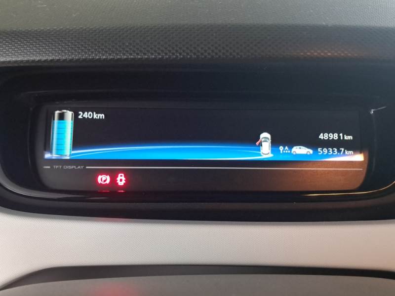RENAULT ZOE / 2013 / 5P / BERLINA ZOE LIFE R90 photo
