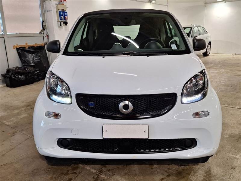 SMART FORTWO COUPÈ / 2014 / 3P / COUPE EQ 60KW YOUNGSTER photo