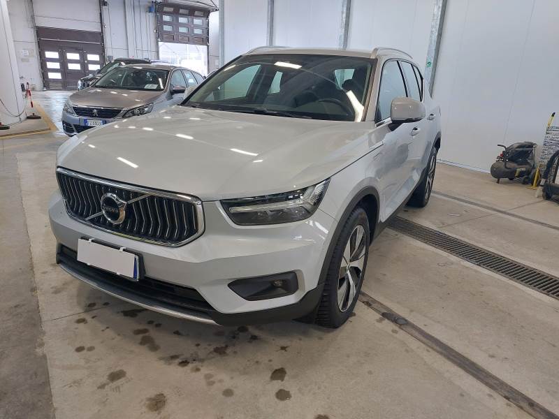 VOLVO XC40 / 2017 / 5P / SUV T5 PLUG-IN HYBRID RECH INSCRIP EXPR